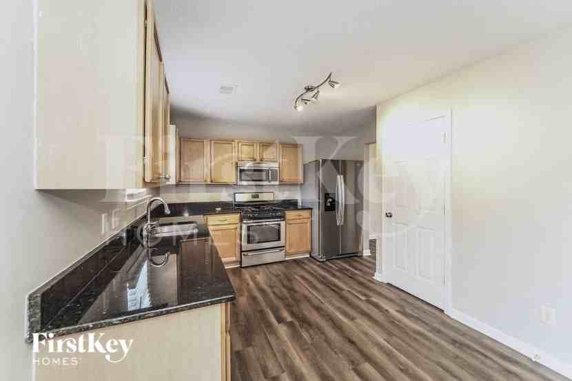 12127 Chantress Ln - Photo 7 of 16