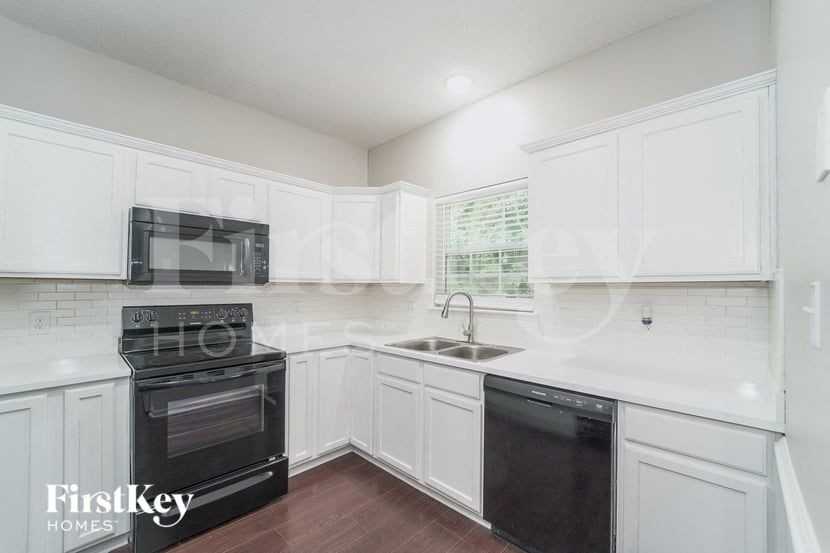 7510 Wilkins Terrace Dr - Photo 7 of 16