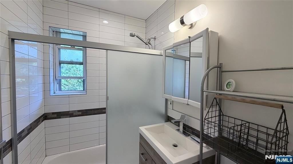 295 Tenafly Rd #I - Photo 7 of 10