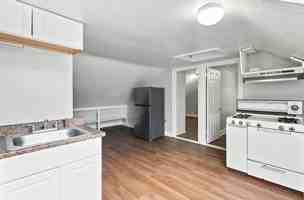 featured image of 54 Candace St ##3