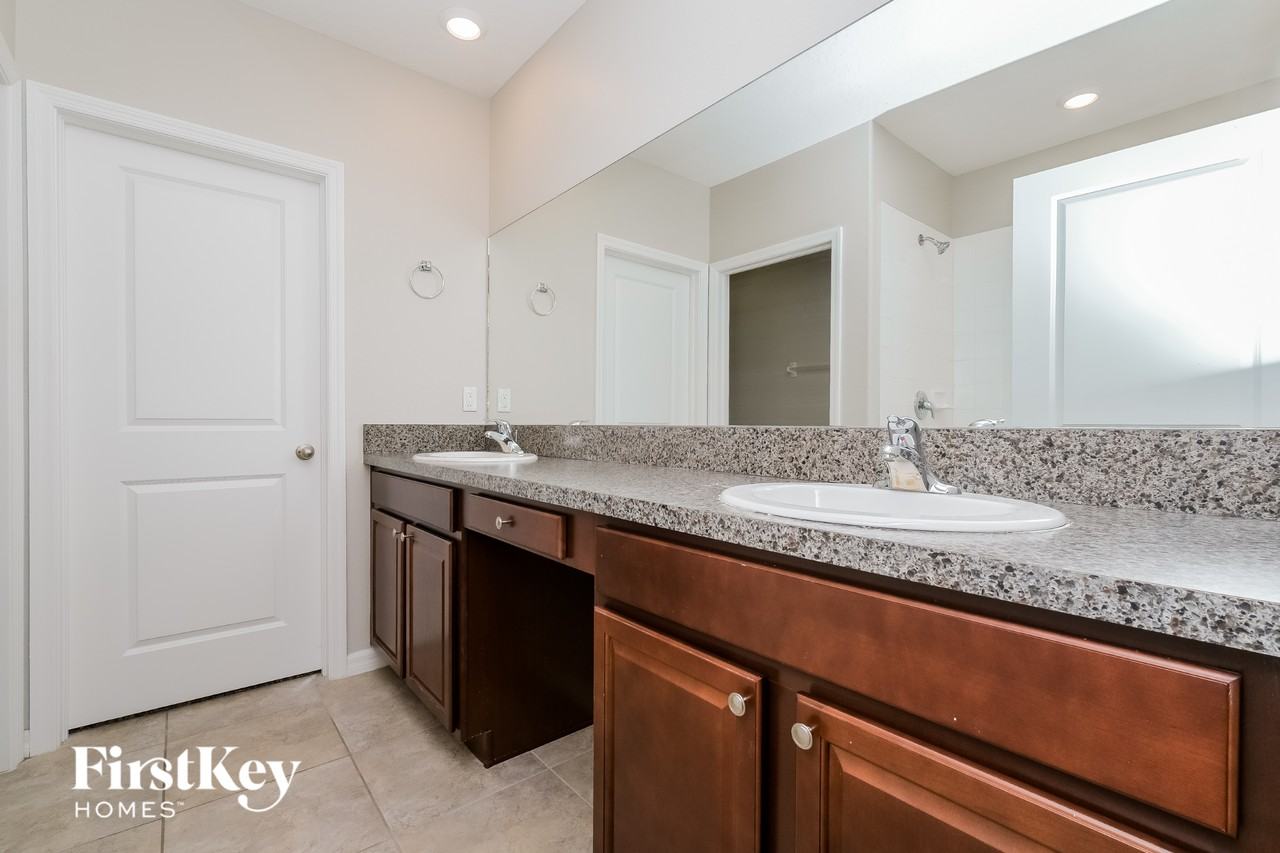 7410 Pearly Everlasting Ave - Photo 7 of 15