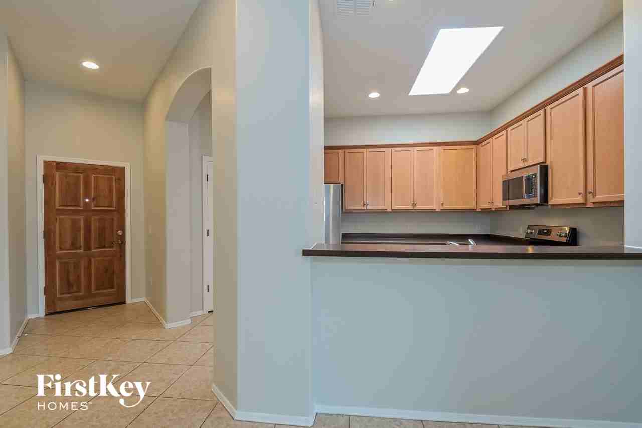 10423 S Painted Mare Dr - Photo 5 of 15