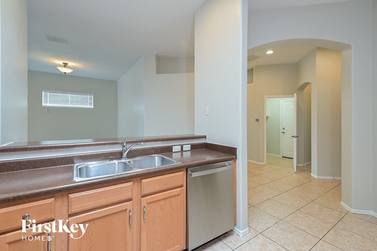 10423 S Painted Mare Dr - Photo 7 of 15