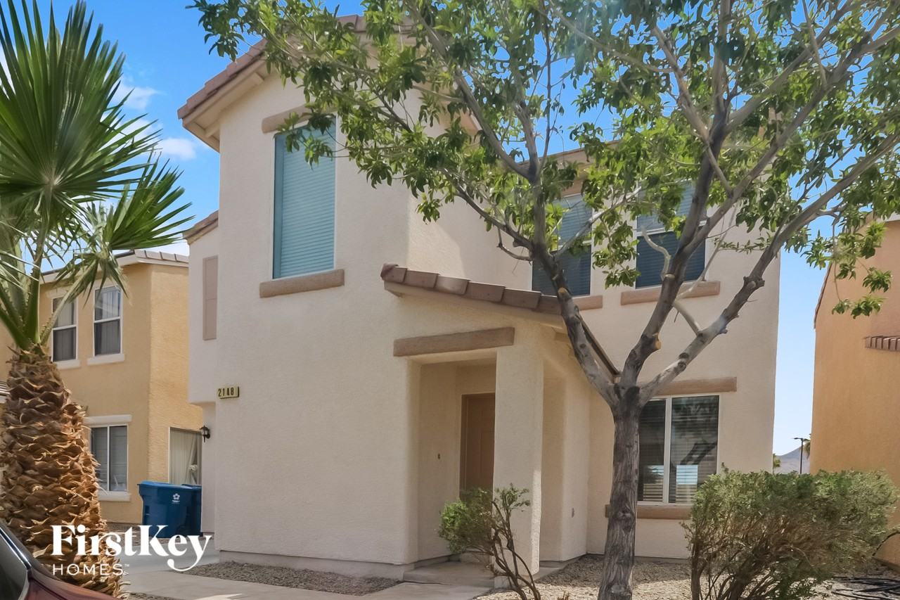 2148 Casa Ladera St - Photo 2 of 15