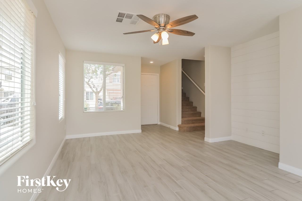 2148 Casa Ladera St - Photo 3 of 15