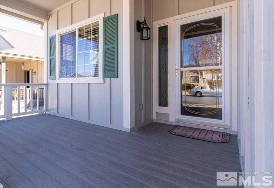 971 Iris Ln - Photo 3 of 27