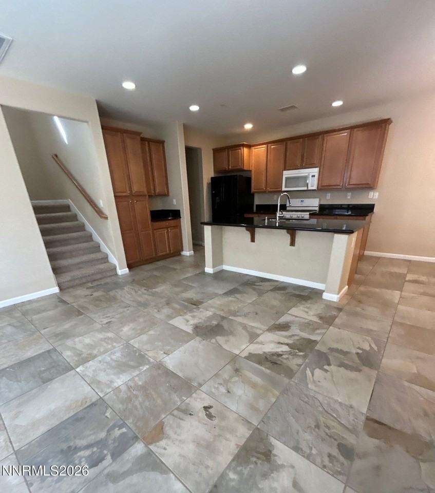 2726 Alessandro Dr - Photo 2 of 9