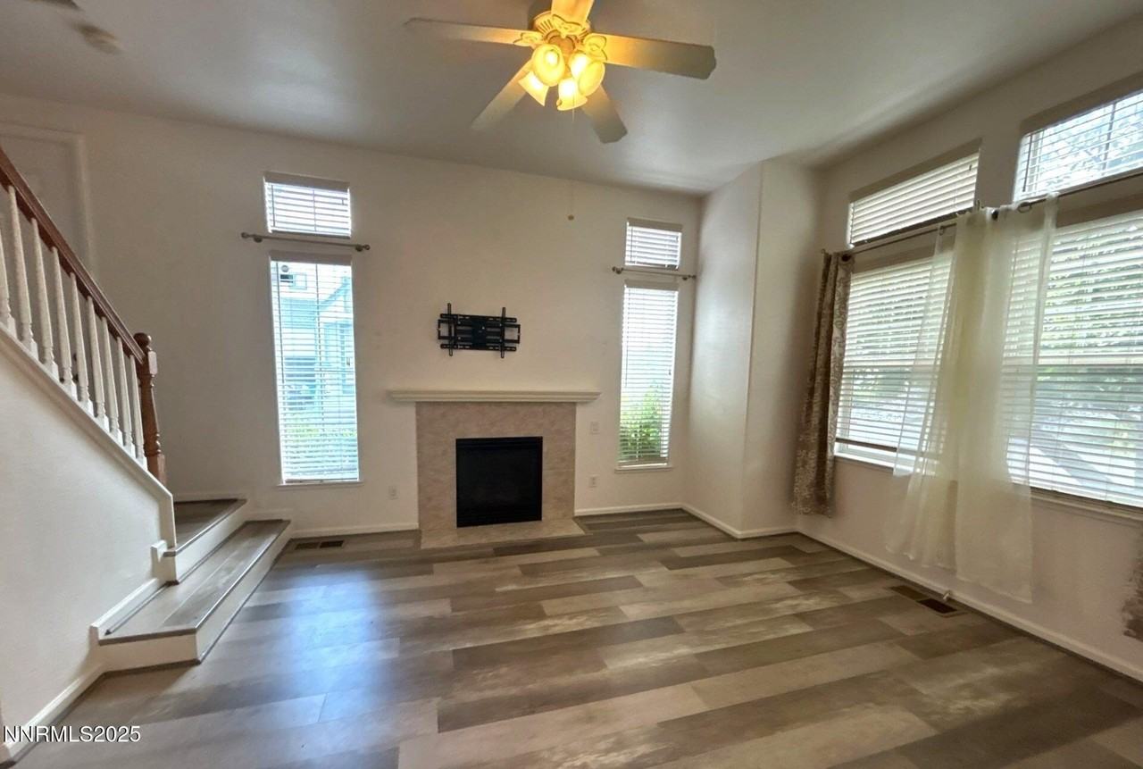 3498 Mashie Dr - Photo 4 of 20