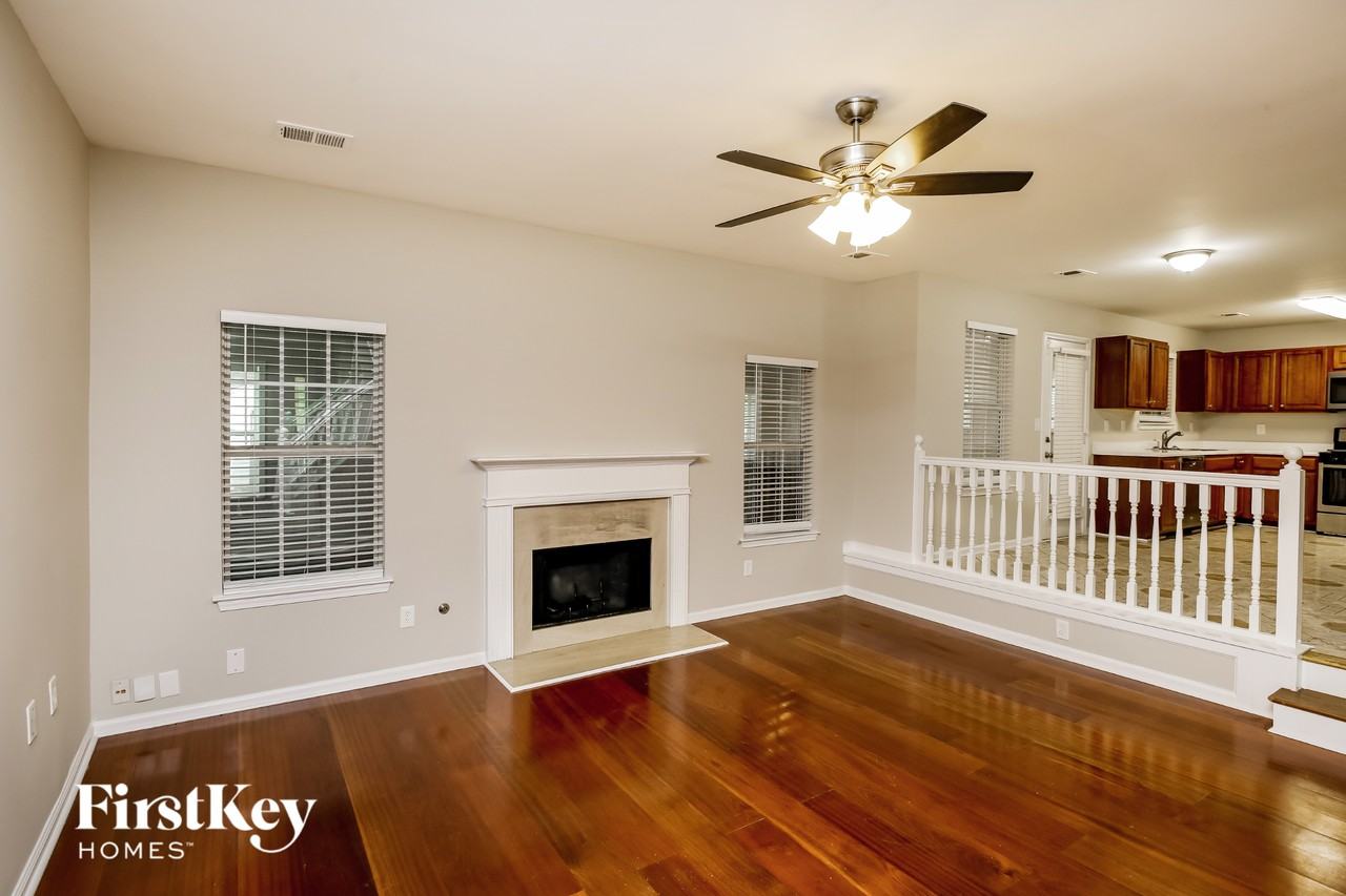 2246 Carolina Wind Ct - Photo 4 of 15