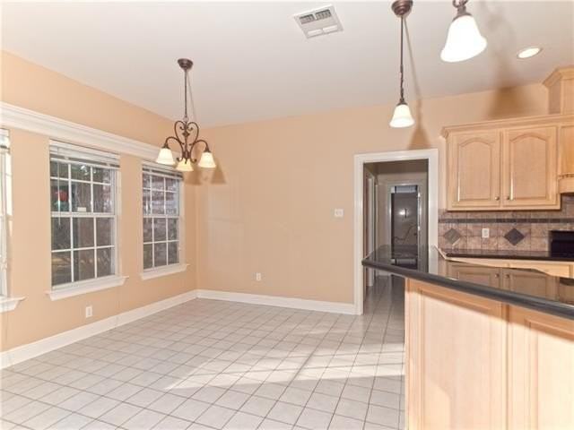202 Paradise Ct - Photo 7 of 12
