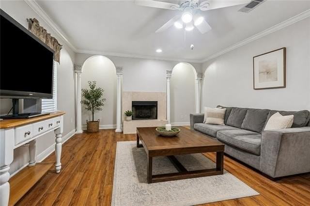 605 N Lester Ave - Photo 4 of 23