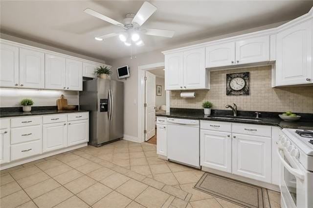 605 N Lester Ave - Photo 7 of 23