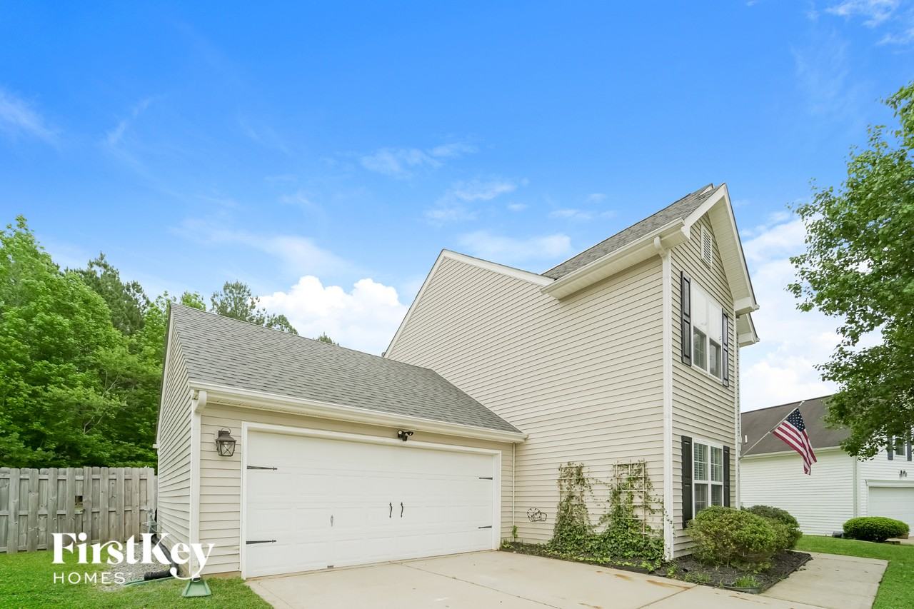 6837 Babbling Brook Ln - Photo 3 of 15