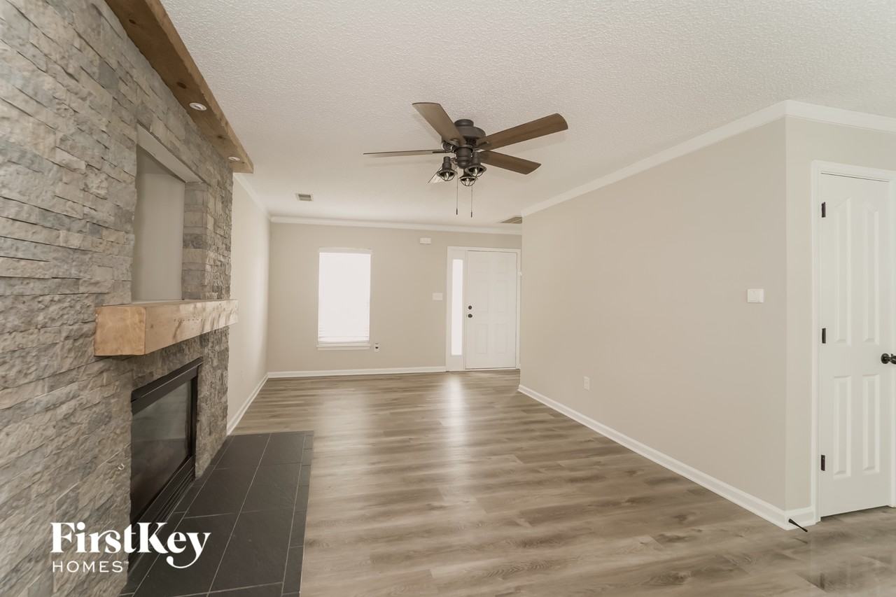 6837 Babbling Brook Ln - Photo 5 of 15