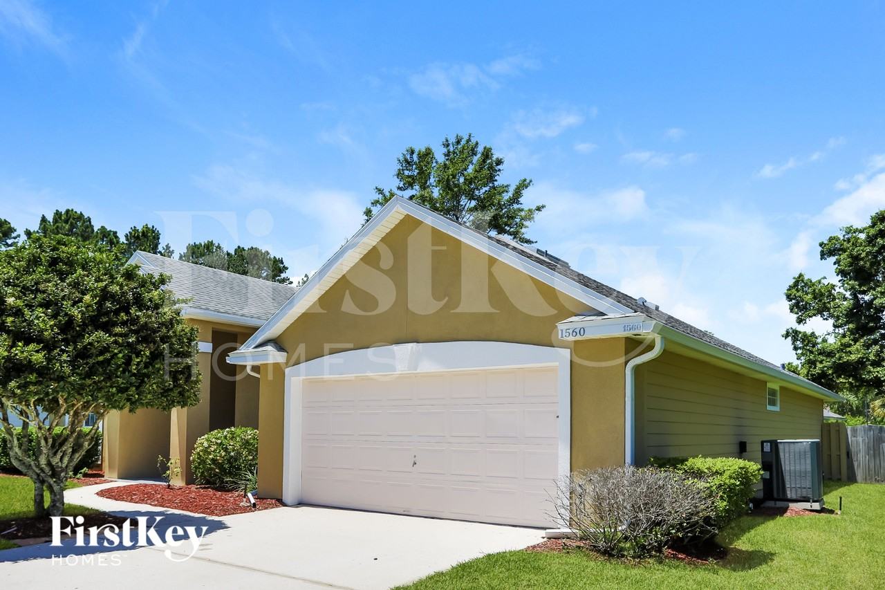 1560 Walnut Creek Dr - Photo 2 of 15