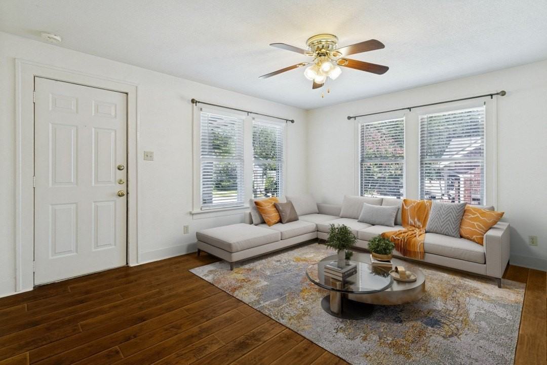 3951 Lafayette Ave - Photo 3 of 18