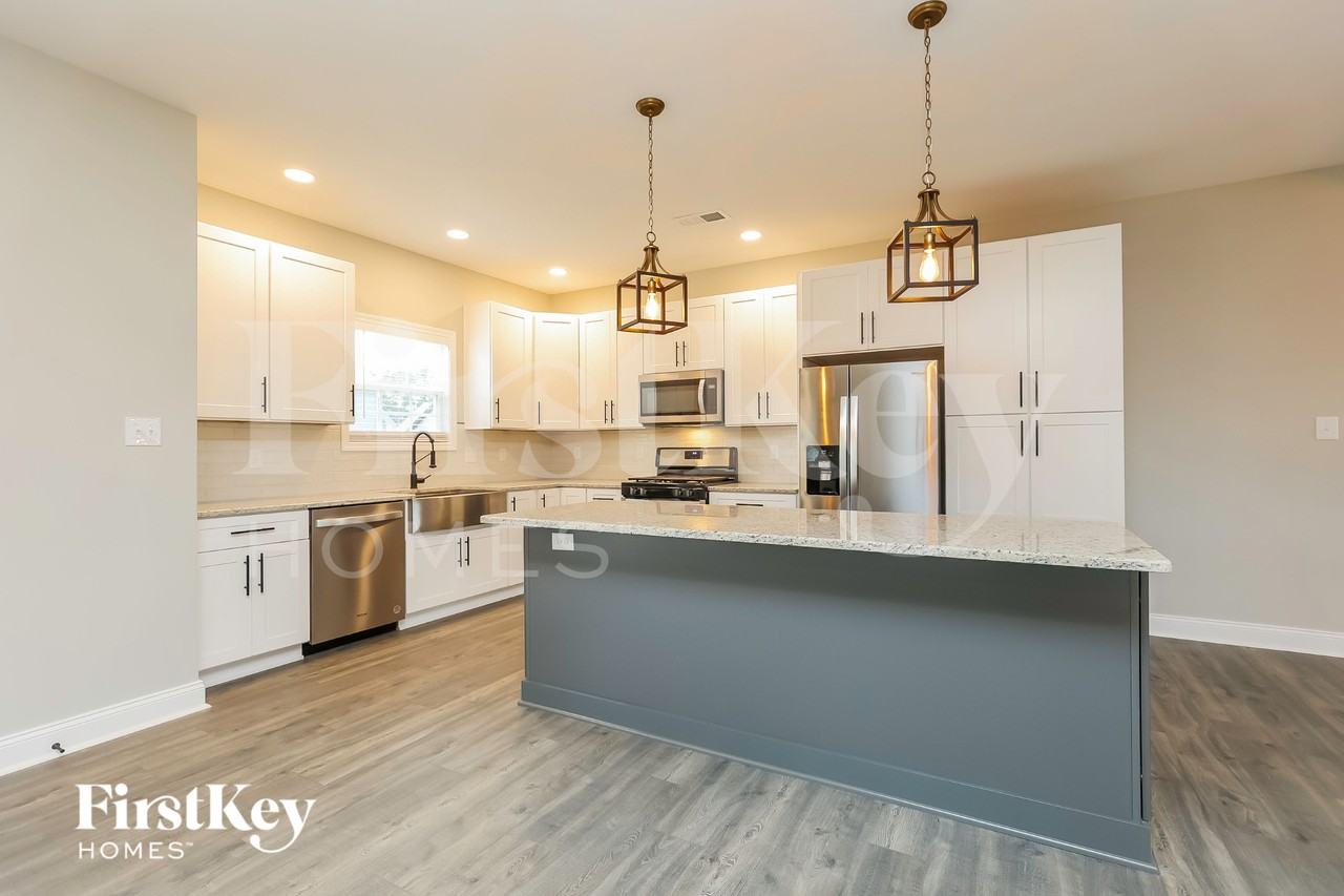 524 Dexter Dr - Photo 7 of 15