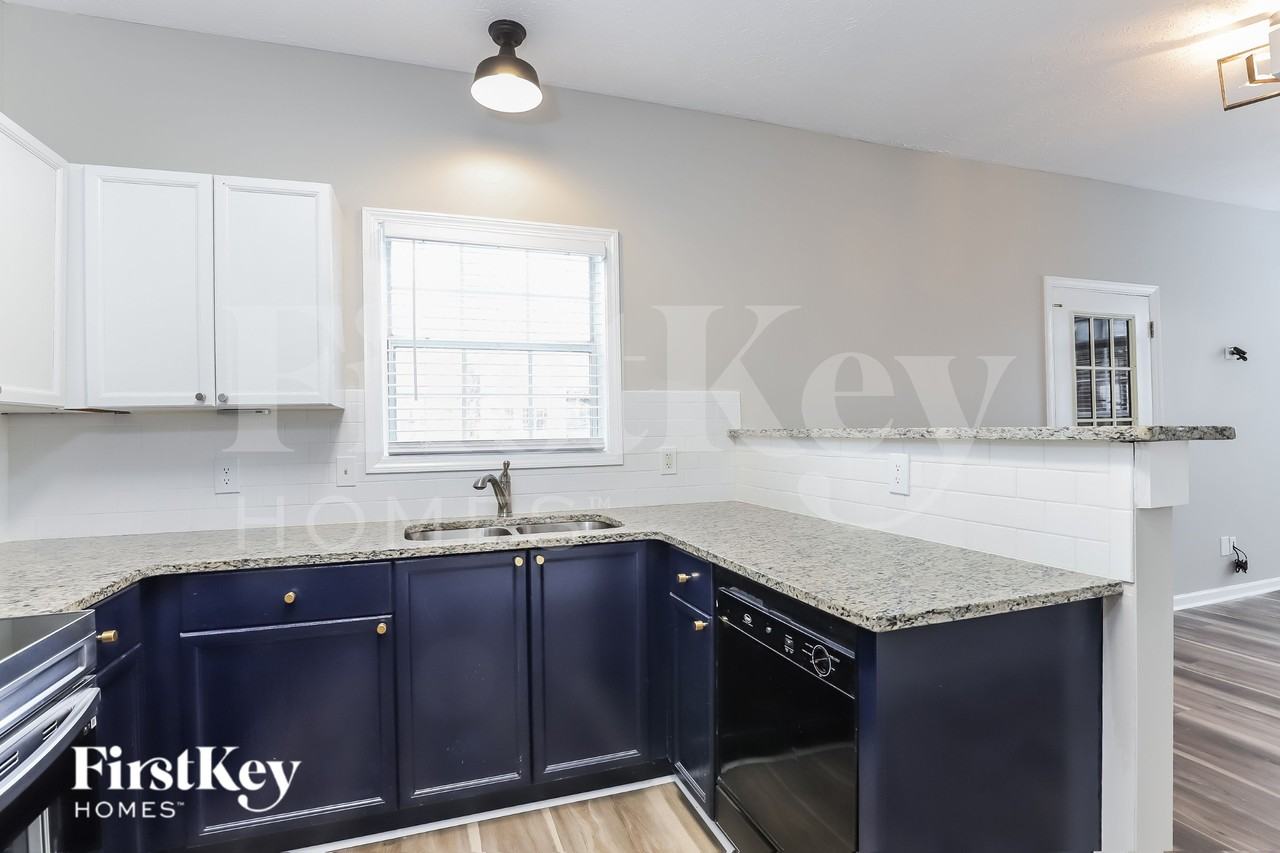 9215 Fleetwood Trl - Photo 7 of 18
