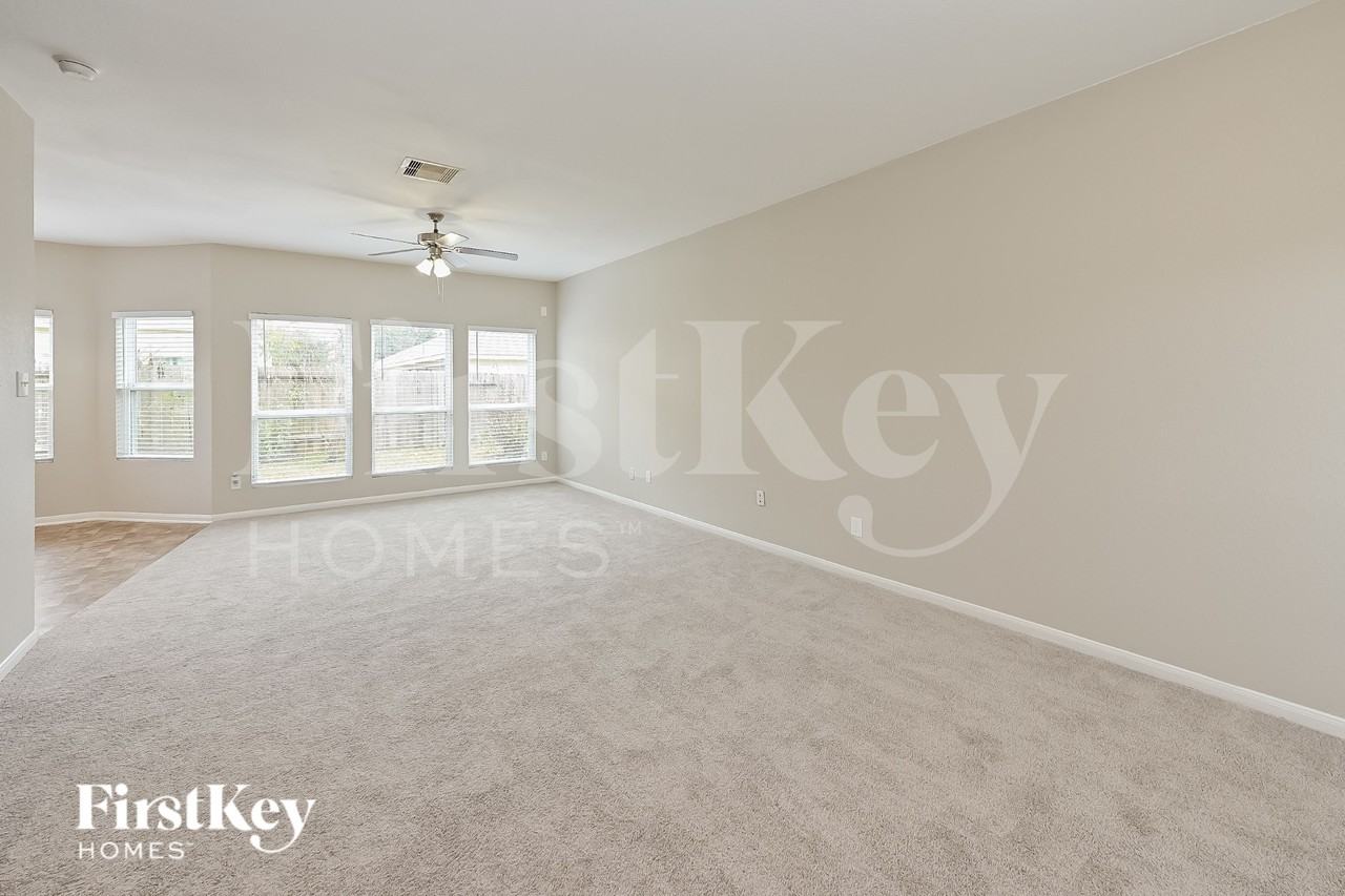 4930 Hackamore Brook Ct - Photo 2 of 15