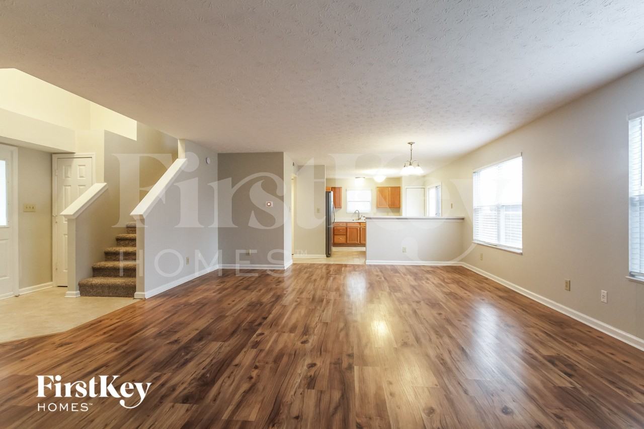 5842 Glen Haven Blvd - Photo 2 of 15