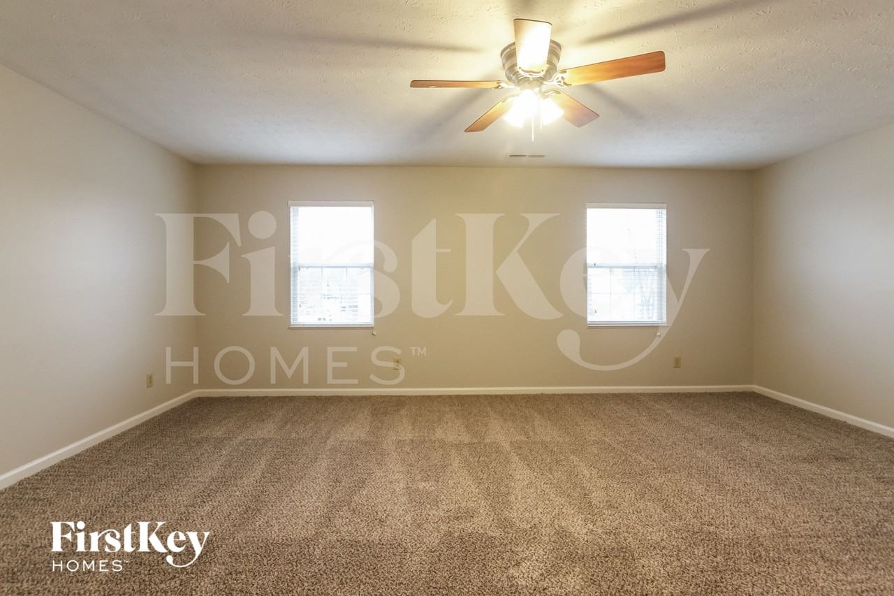 5842 Glen Haven Blvd - Photo 7 of 15