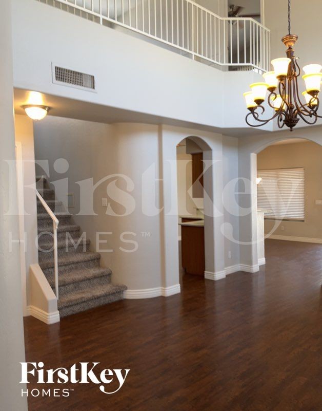 10132 E Capri Ave - Photo 3 of 13