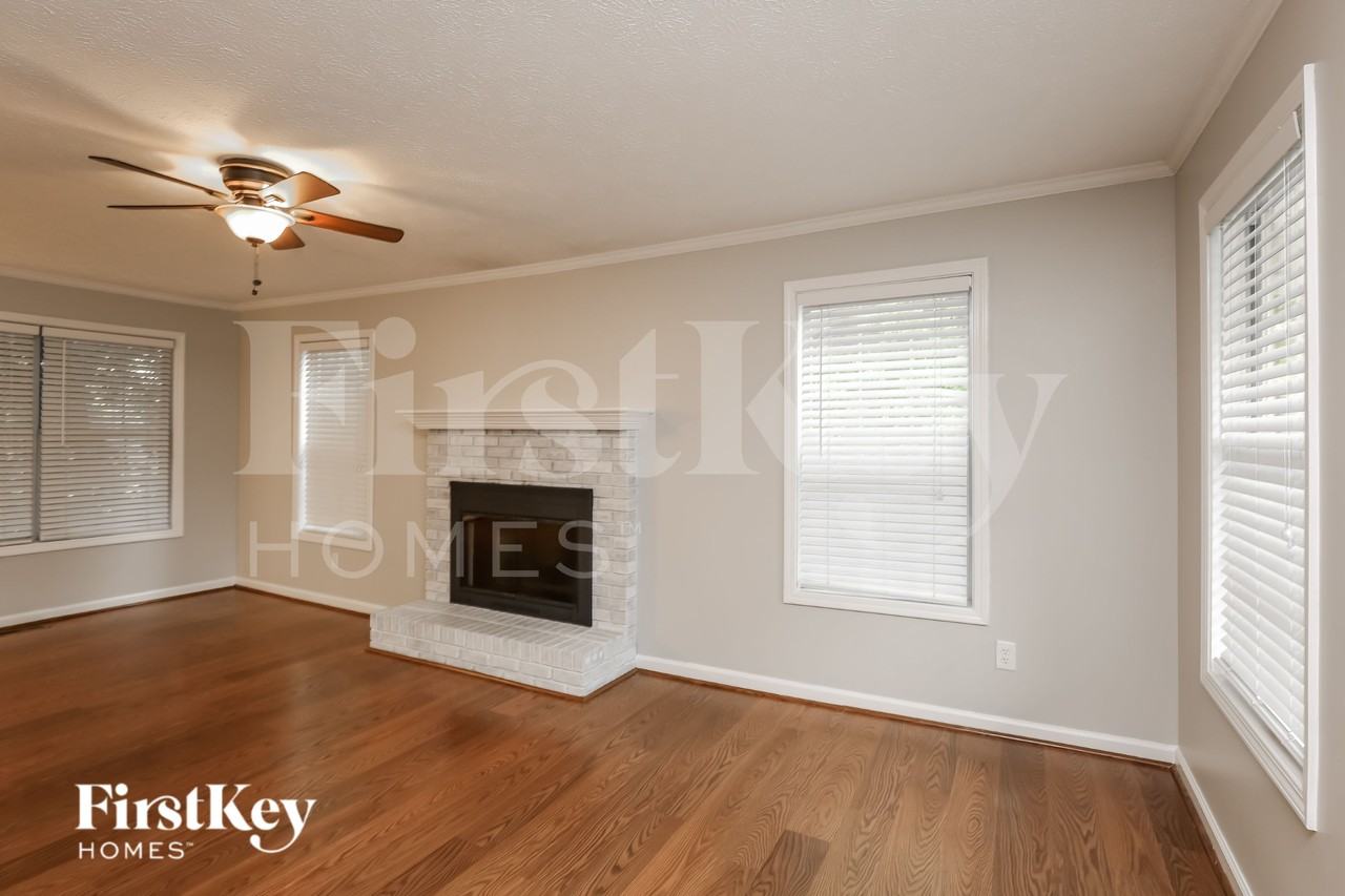 4060 Mark Todd Ct - Photo 3 of 18