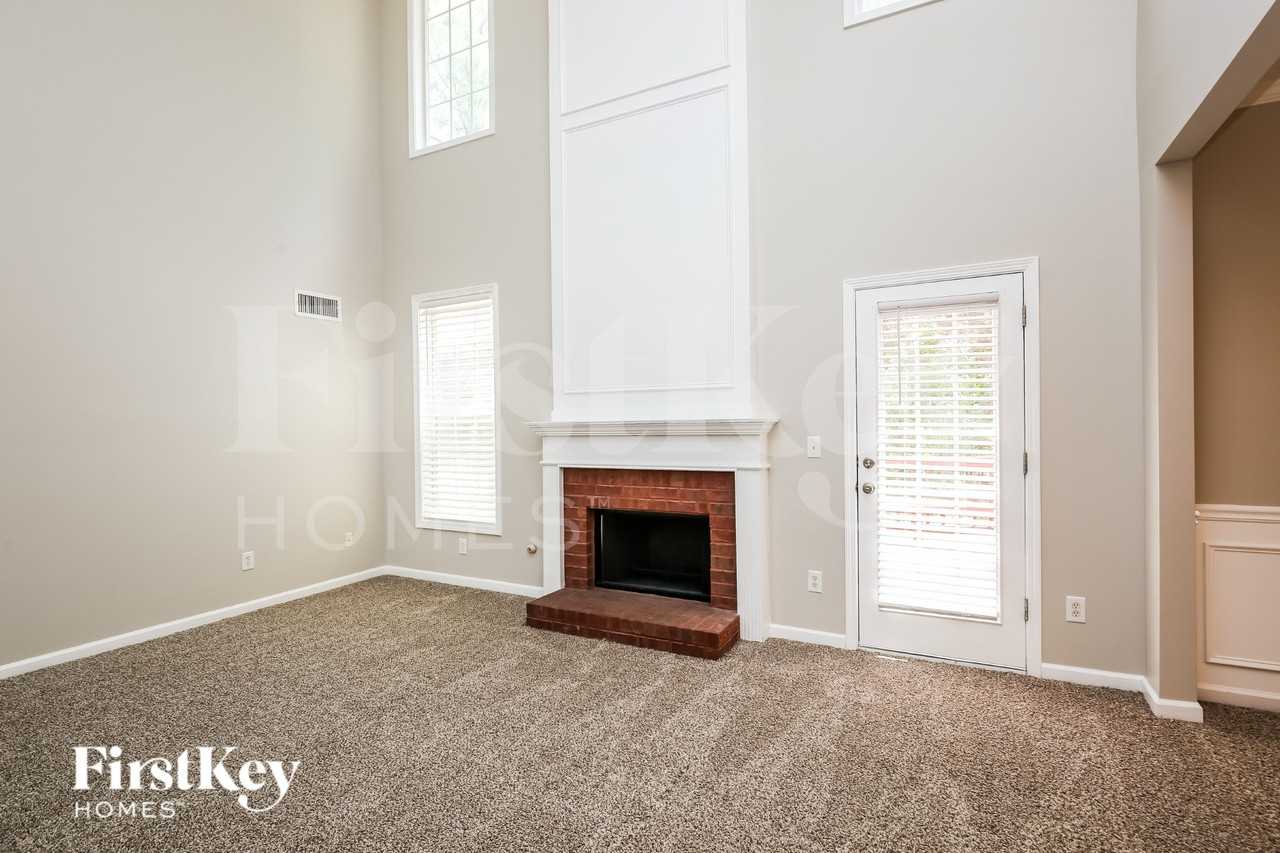 235 Lazy Willow Ln - Photo 2 of 18