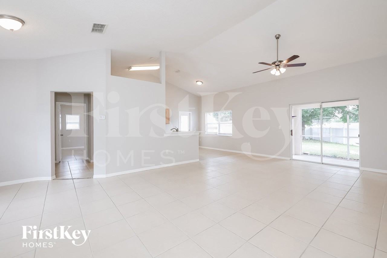 2027 Jaffa Ct - Photo 3 of 15