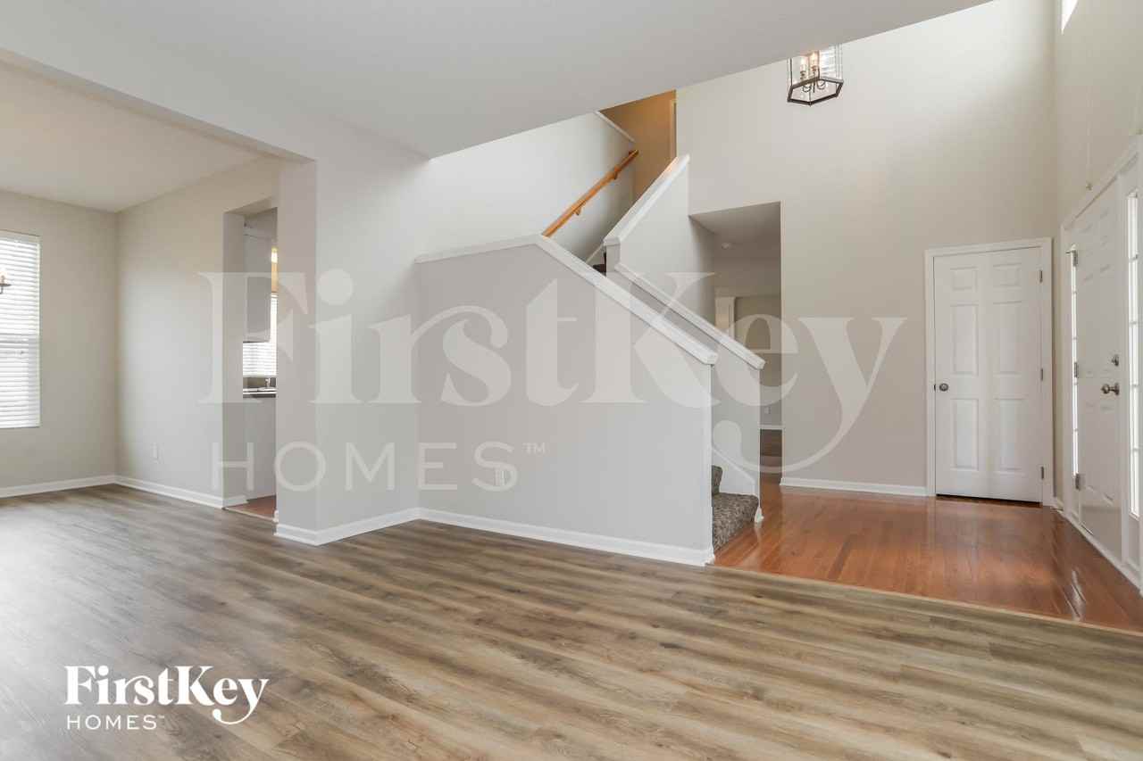 1606 Nw 55th Ter - Photo 3 of 15