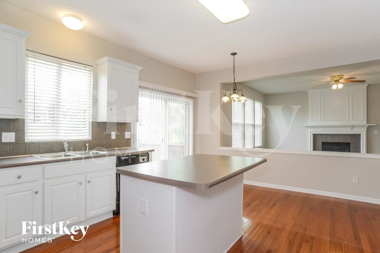 1606 Nw 55th Ter - Photo 6 of 15