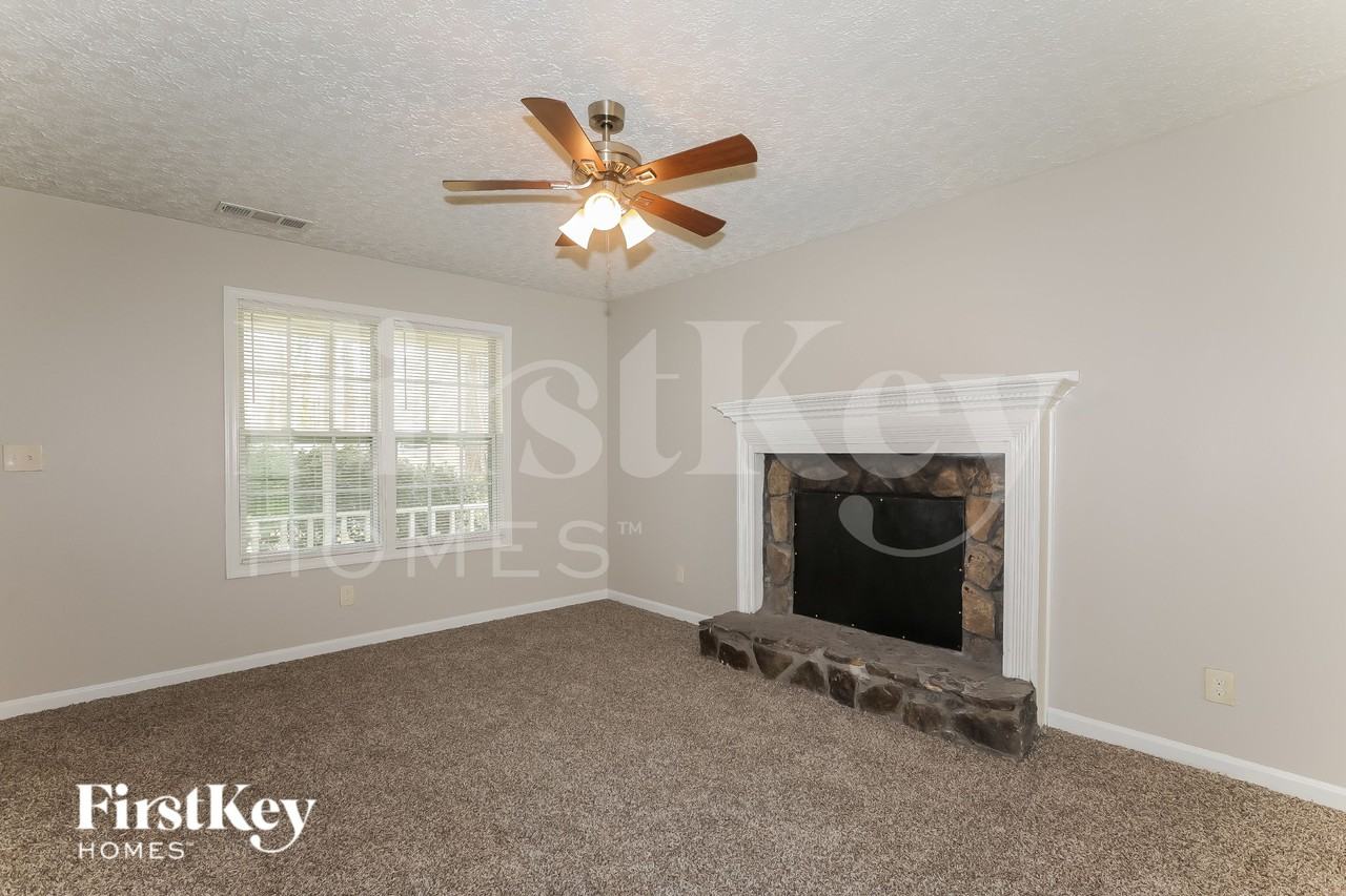 8606 Sheridan Dr - Photo 2 of 18