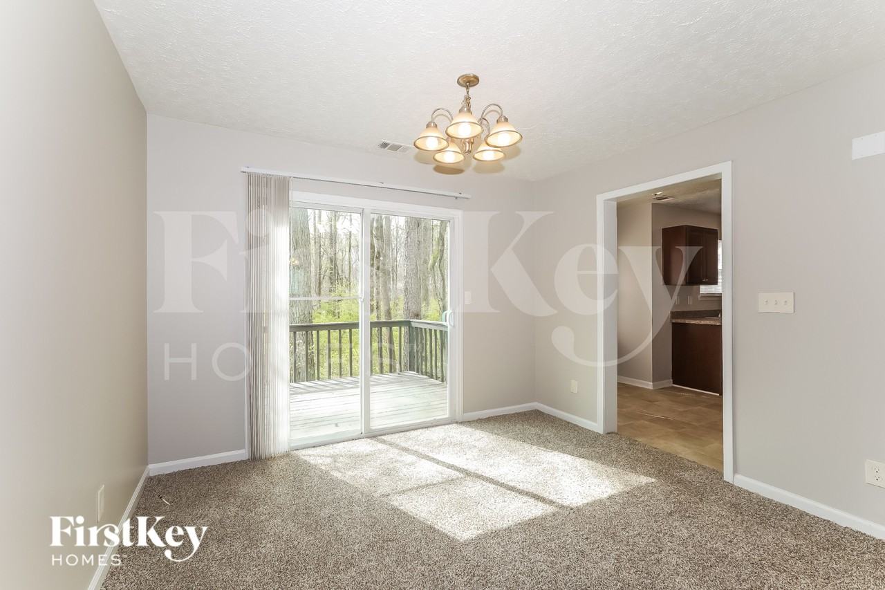 8606 Sheridan Dr - Photo 5 of 18