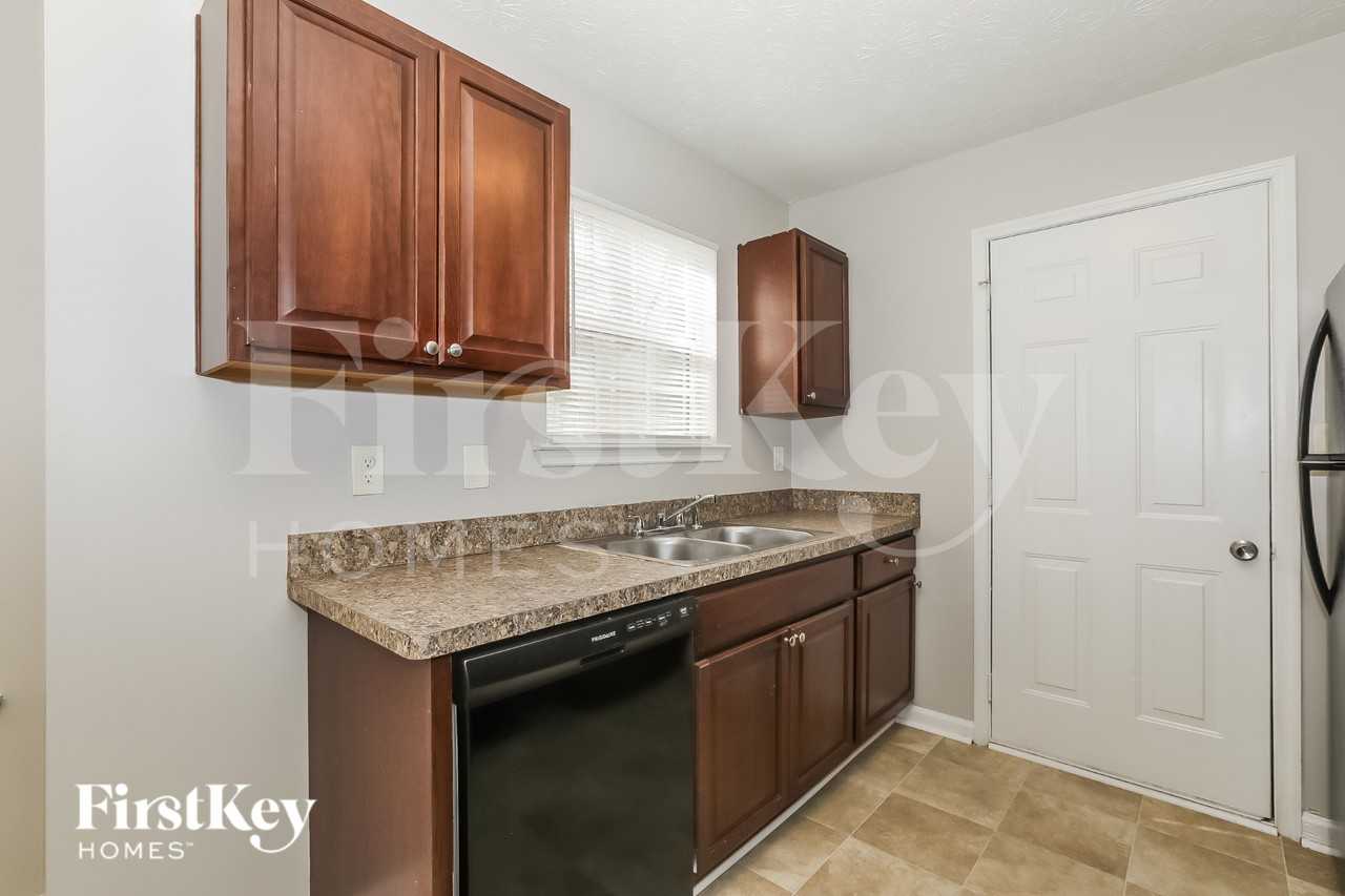 8606 Sheridan Dr - Photo 7 of 18