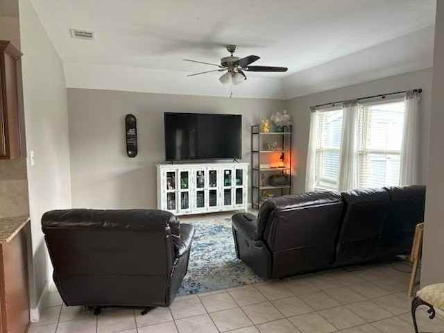 2495 Monty St - Photo 4 of 7