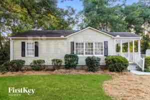 featured image of 1823 Lee St