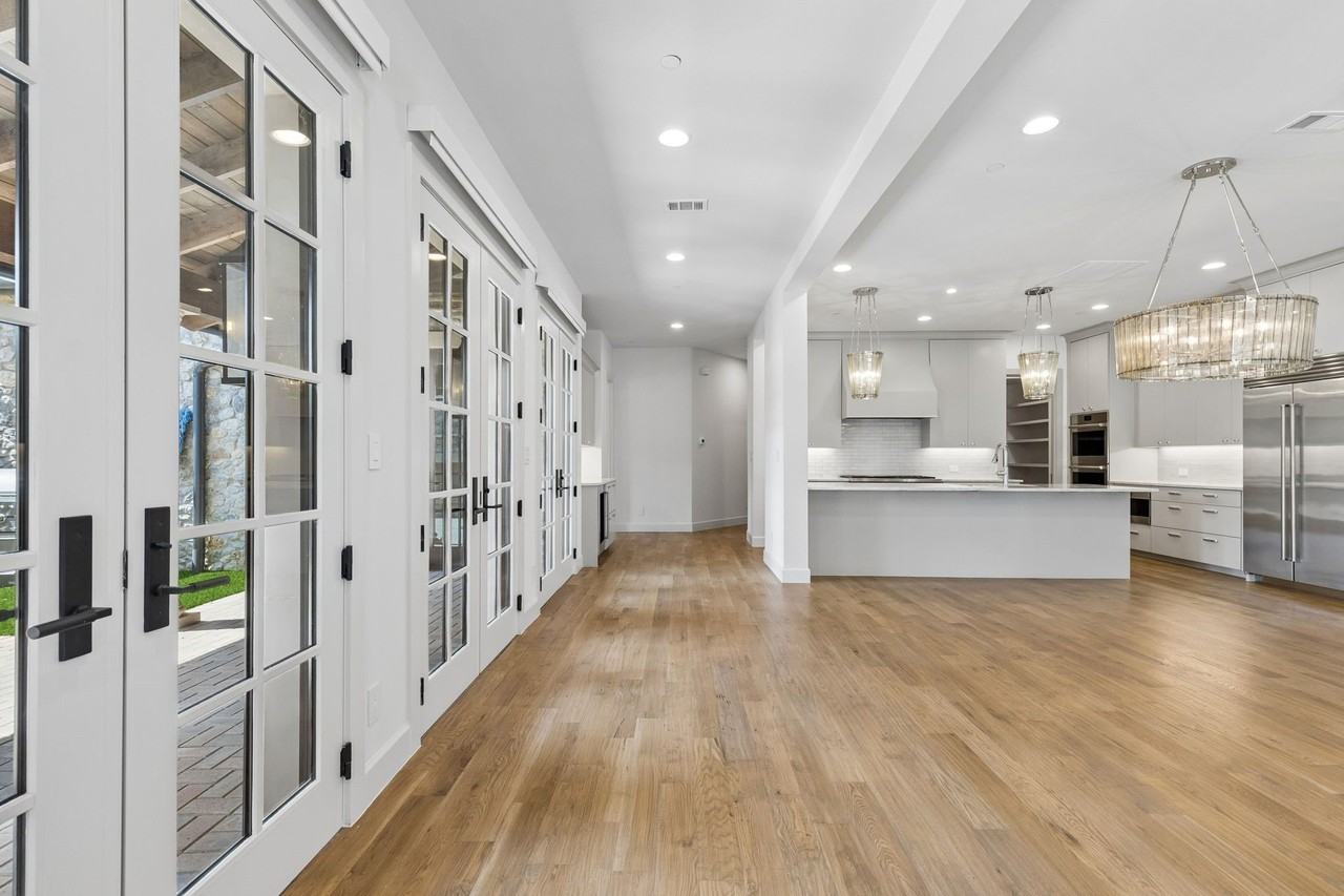 76 Cortes Dr - Photo 4 of 38