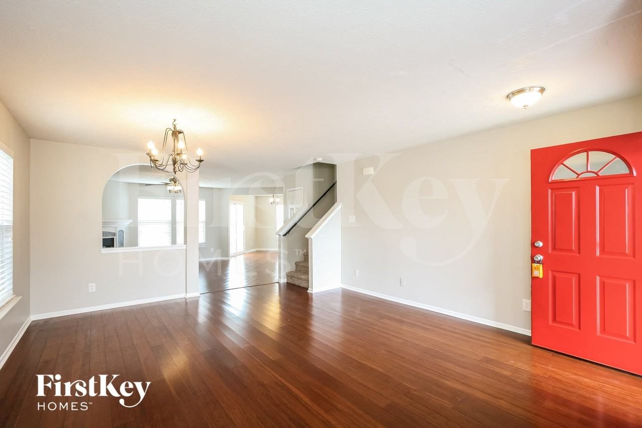 2293 Cedarmill Dr - Photo 5 of 15