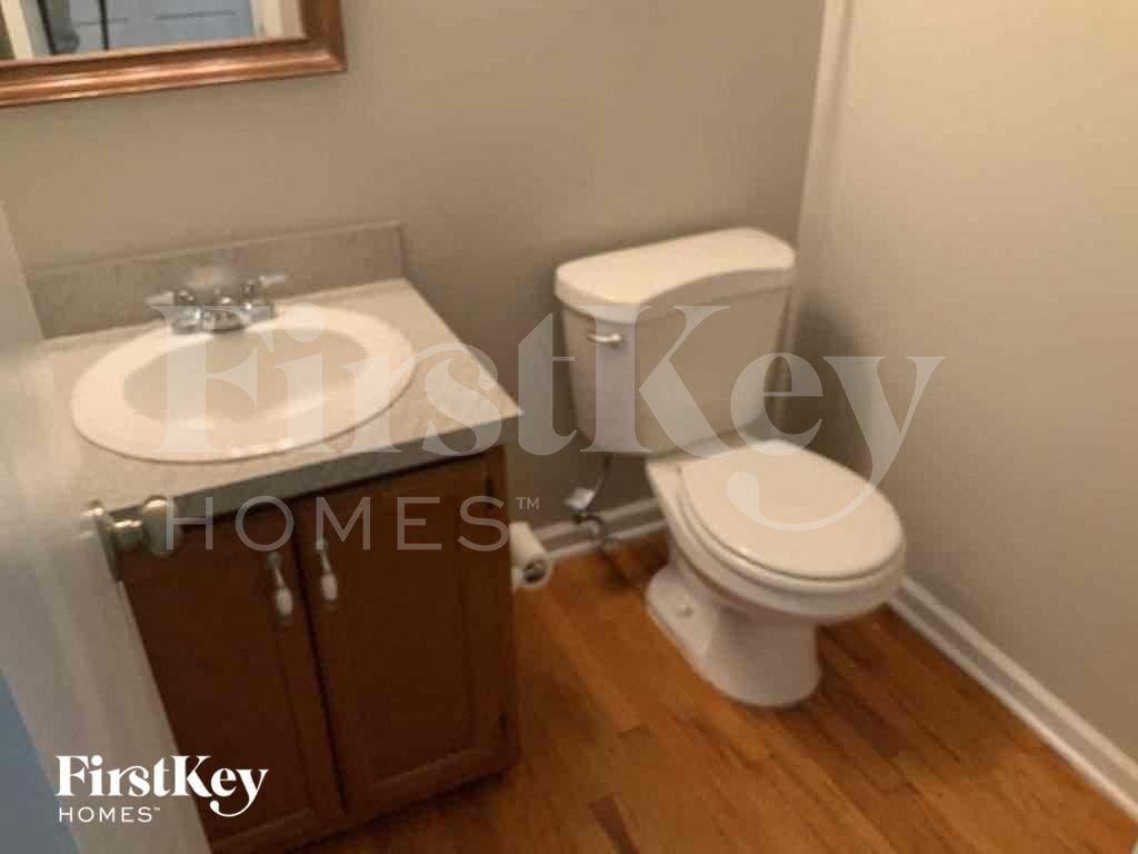 2516 Creekling St - Photo 6 of 14