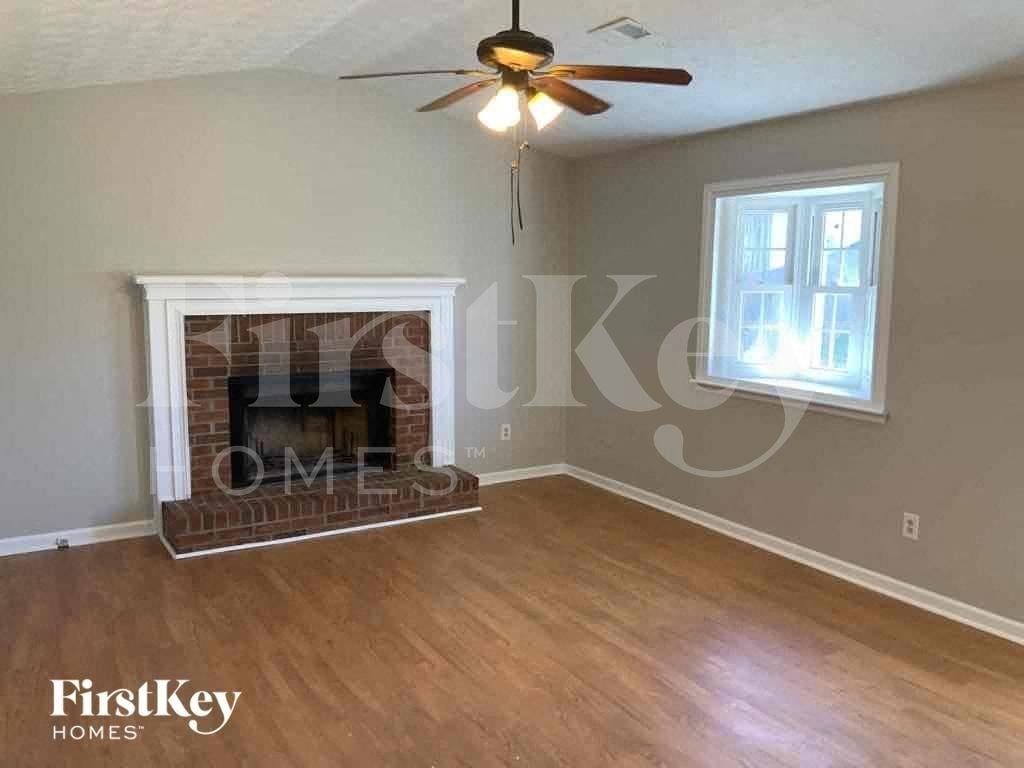 2516 Creekling St - Photo 7 of 14