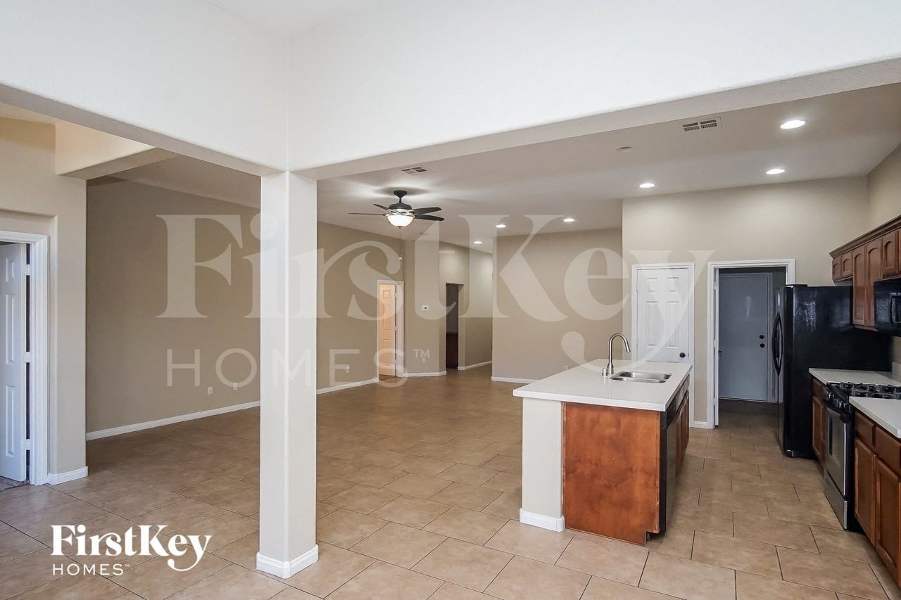 3327 Kaniksu Ct - Photo 6 of 15