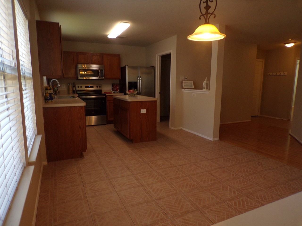 2612 Sierra Dr - Photo 7 of 23