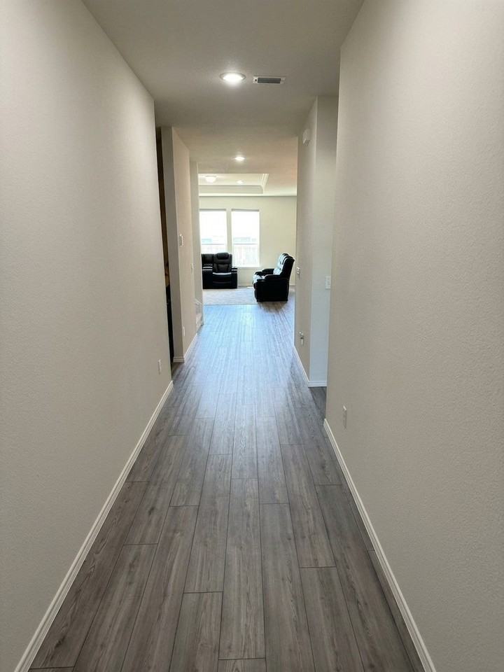 1216 Timberhurst Trl - Photo 2 of 25