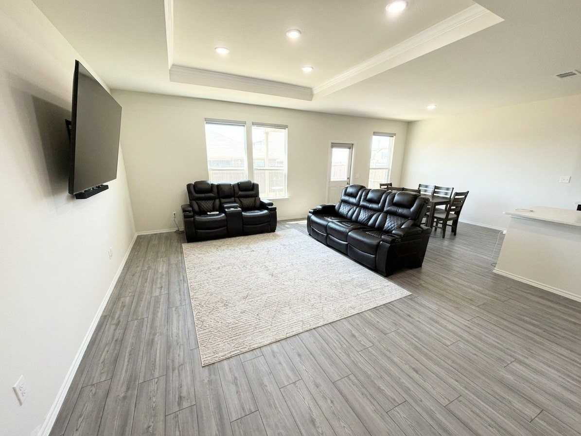 1216 Timberhurst Trl - Photo 7 of 25