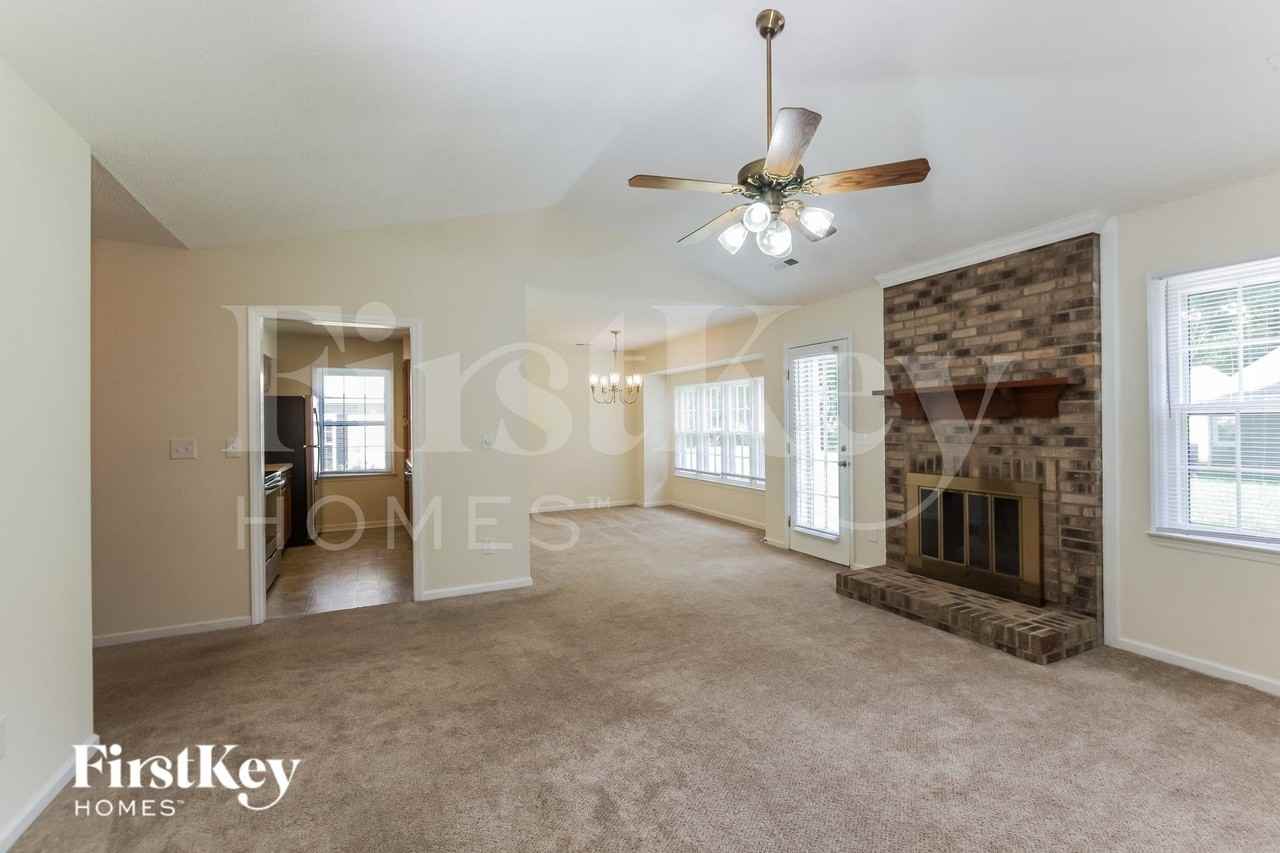 2511 Dalston Ln - Photo 5 of 16
