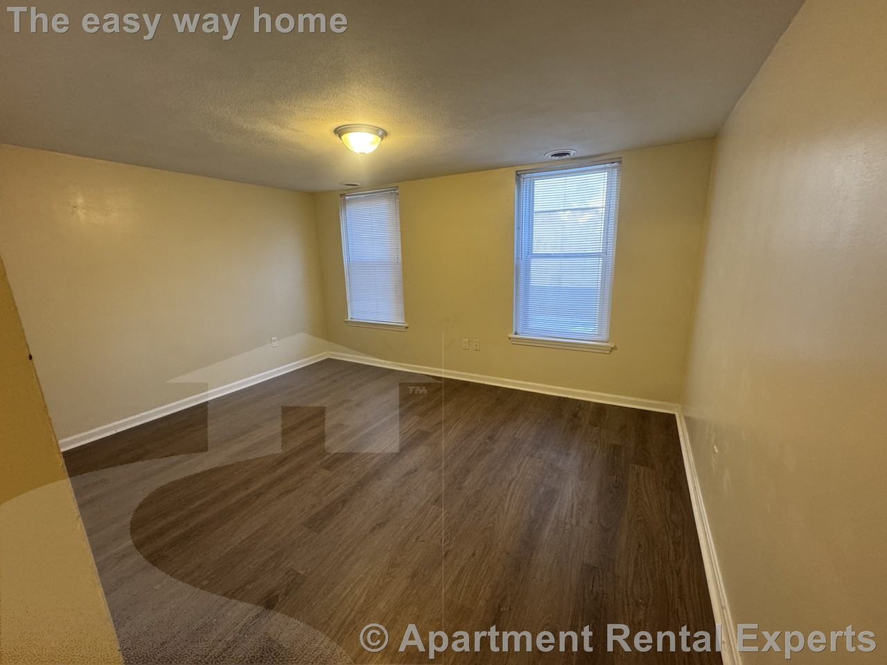 4 Douglas St #1 - Photo 5 of 15