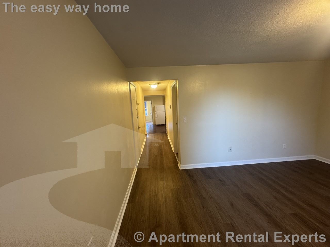 4 Douglas St #1 - Photo 7 of 15