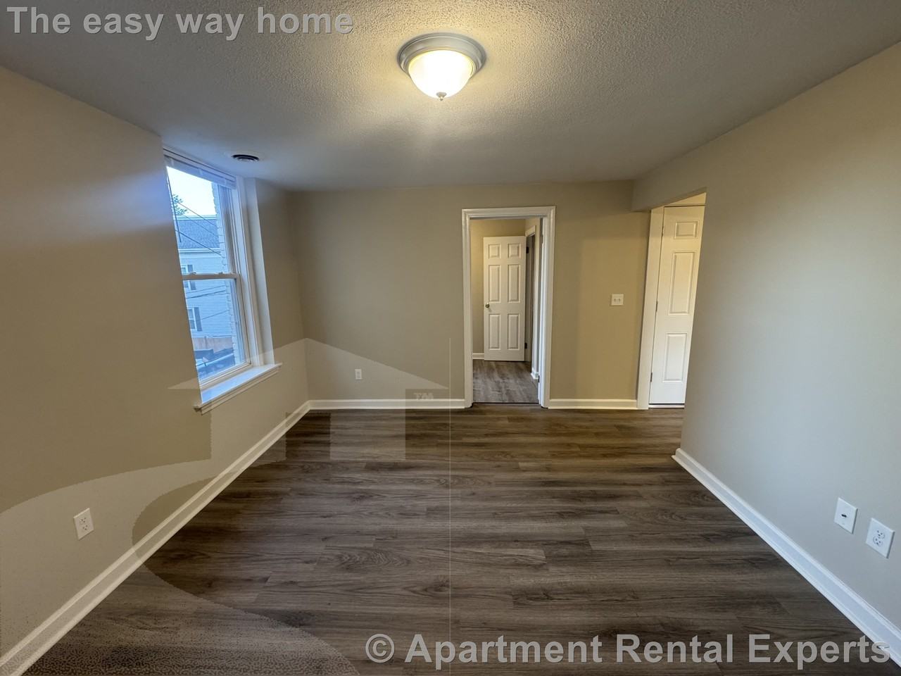 4 Douglas St #2 - Photo 5 of 21