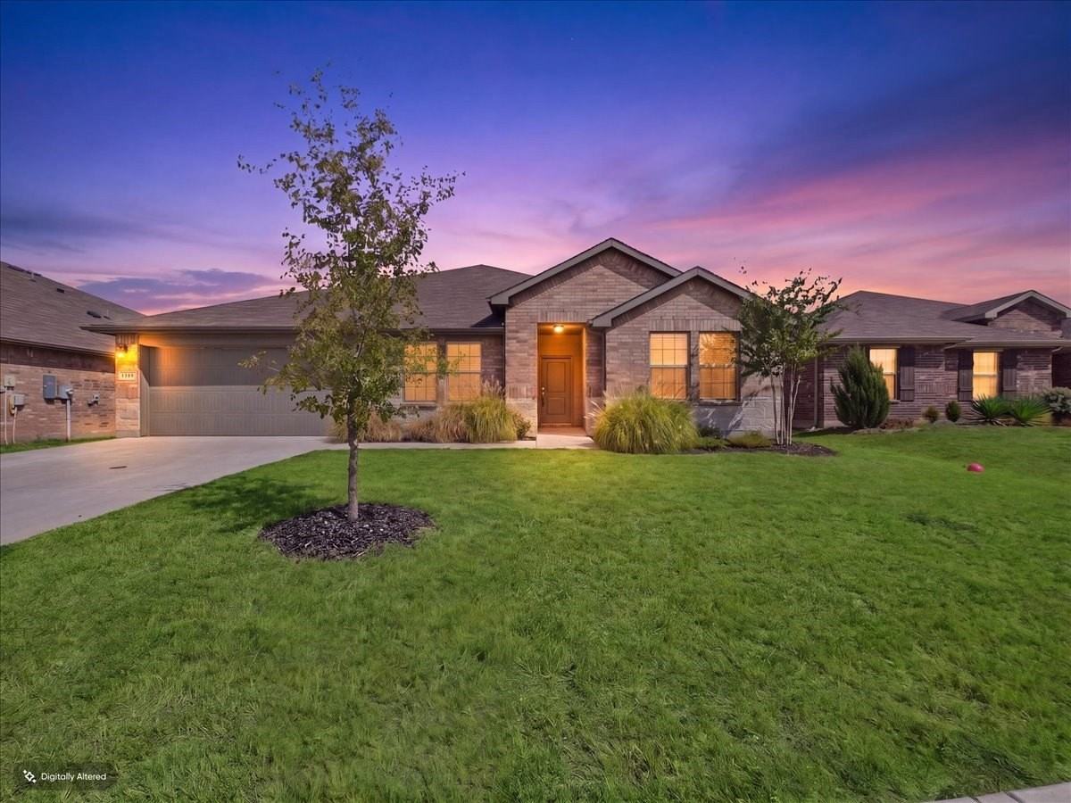 1449 Bennett Dr