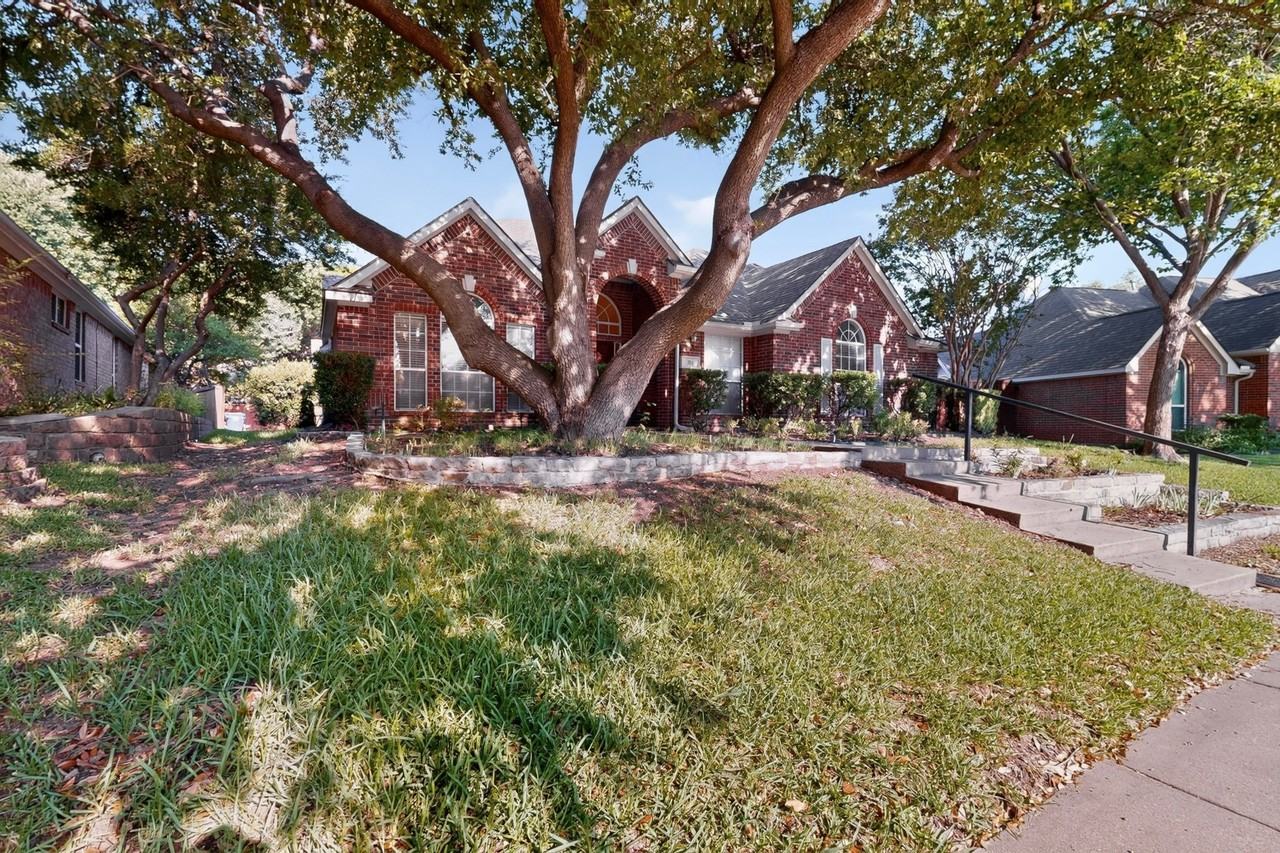 304 Belvedere Dr - Photo 2 of 36